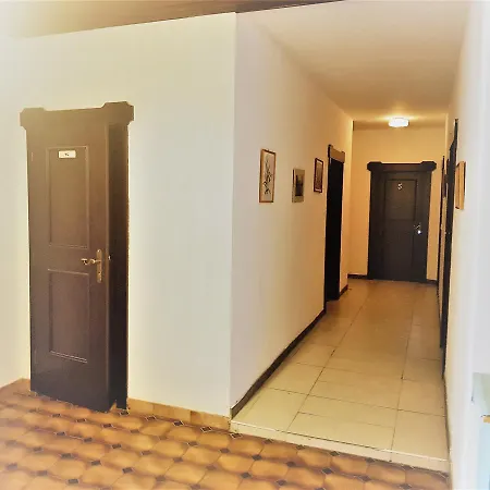 Konukevi Gasthof Theresienhof *