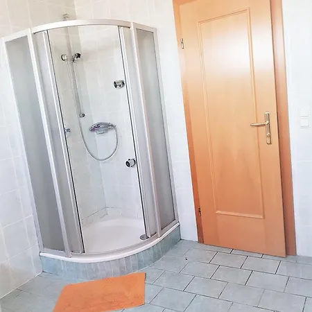 Konukevi Gasthof Theresienhof *